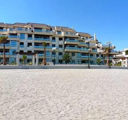 Marina Del Castillo, Duquesa Beachfront Apartment Manilva Eksteriør billede