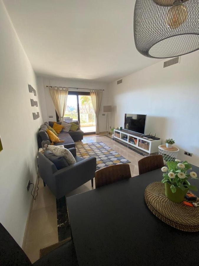 Marina Del Castillo, Duquesa Beachfront Apartment Manilva Eksteriør billede